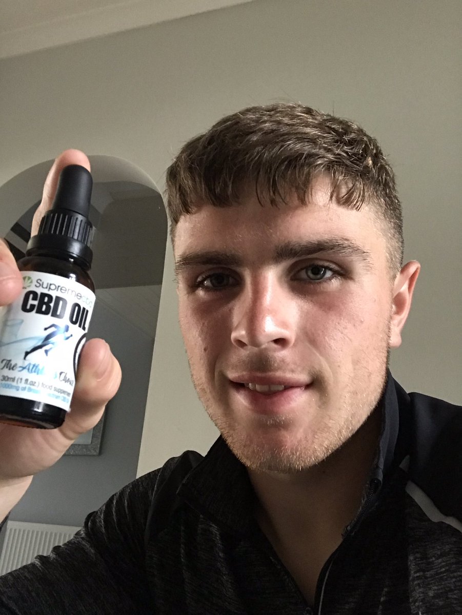 Big thanks to <a href="/afowler06/">Anthony Fowler</a> and <a href="/supreme_cbd/">Supreme CBD - UK’s #1 CBD OIL</a> for sorting the boys out up <a href="/theRealEnzoMac/">Enzo Maccarinelli 🏴󠁧󠁢󠁷󠁬󠁳󠁿🇮🇹</a> gym, use Enzo30 for discount 👍