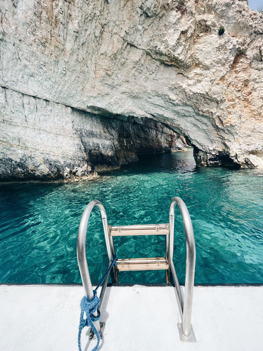 alfiecox_'s tweet photo. Day of boating in Greece. https://t.co/sXMaaSJBoM