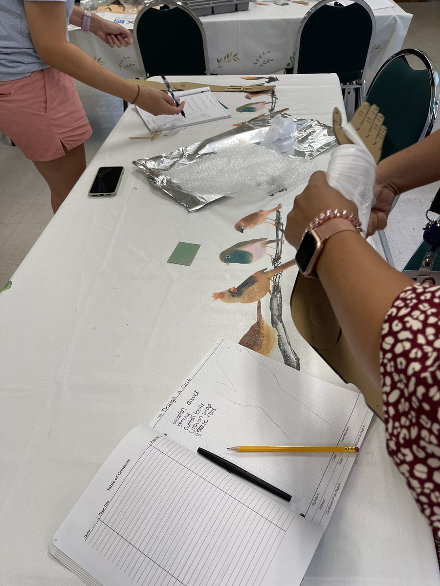 Hays CISD STEM tweet media