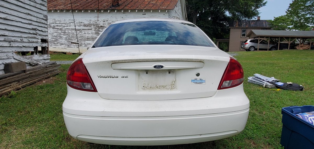 weather_rn's tweet photo. It's a bittersweet day for us, as we say goodbye to our 2005 @Ford Taurus. This has been one of the BEST cars @Old_Dom_Medic &amp; I have ever owned. With over 384,000 miles she's never, ever let us down.  This car singlehandedly changed how I feel about a Ford. https://t.co/JB2MZf5c3Q