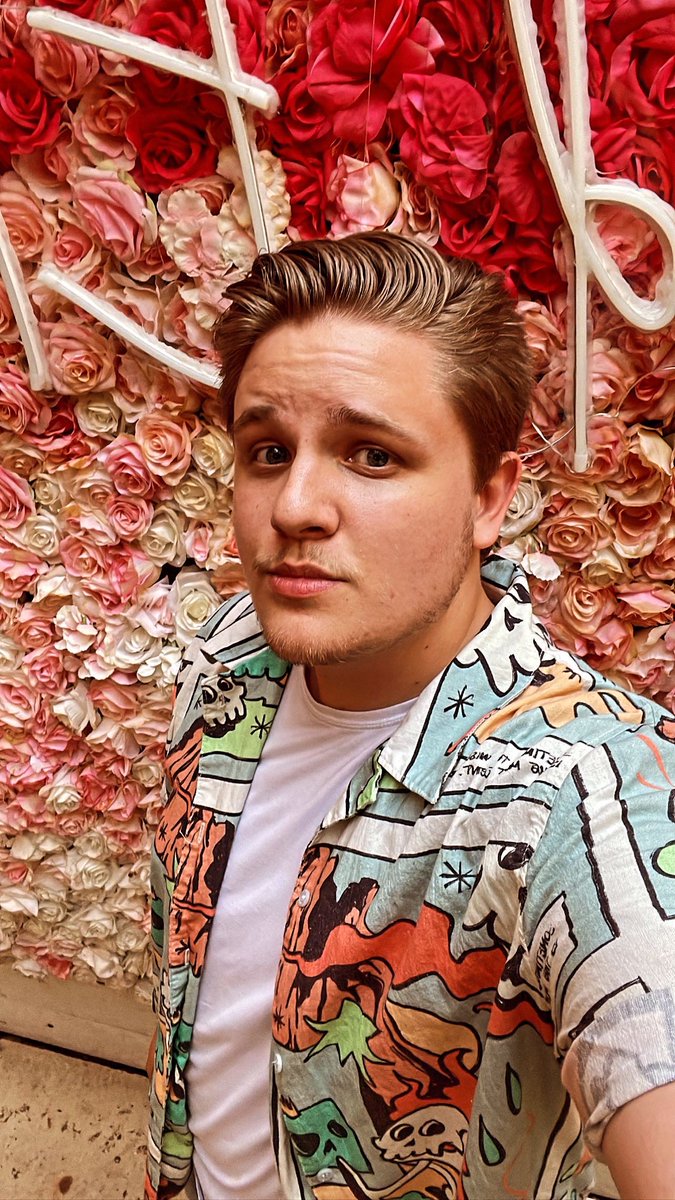 I was drunk when I took this but I look cute 😏