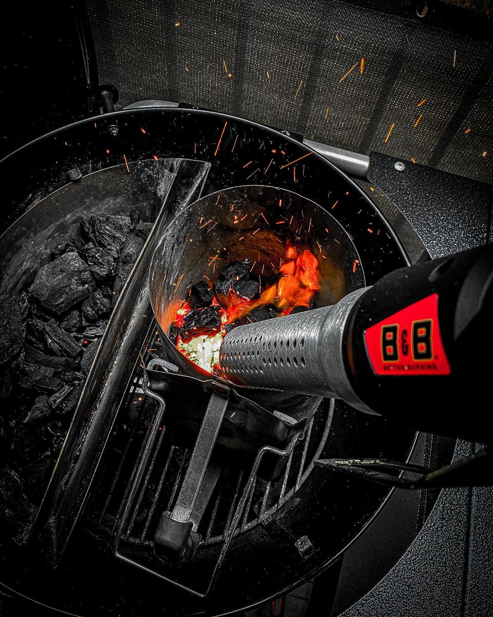 bbcharcoal's tweet image. Burn baby burn 🔥🎶

📸smokey_js_cue

#firestarter #charcoalstarter #electricstarter #electriccharcoalstarter #bbcharcoal #cleanburn #chargriller #awardwinning #bbq #barbecue #barbeque #smoked #pitmaster #charcoal #bbqlife #bbqlove #bbqlifestyle #pitmasters #grilling