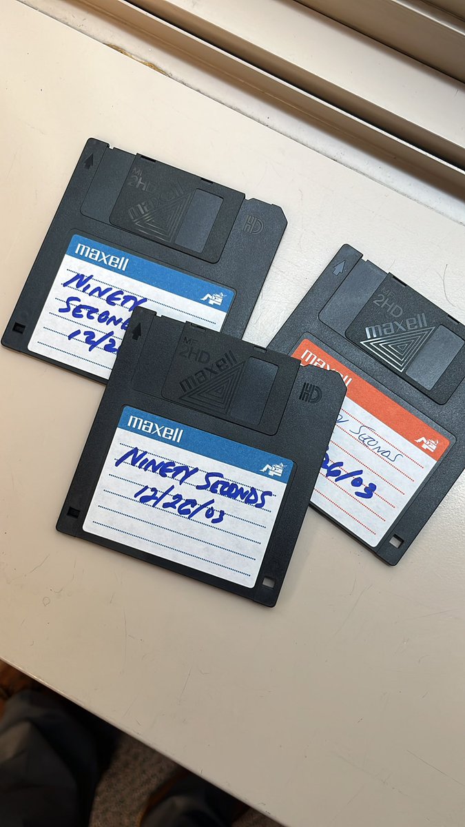 DWSchoner's tweet photo. Wow. Wow. Wow.
Can across these bad boys when I was cleaning up and purging my files.
#NinetySeconds was a script I was trying to get into production back in 2003.
This was the file storage. https://t.co/aoDrPMMiGY