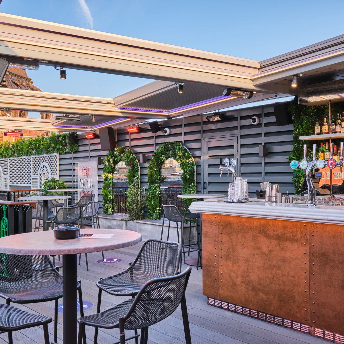 Leicester Square tweet media