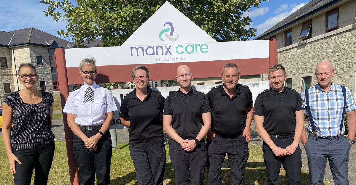 ac879's tweet photo. Had an amazing two days training some of the Isle of Man’s finest and most empathetic officers how to effectively mentor young people of the island with the aims of providing them with a safe space to explore positive choices and work towards personal goals https://t.co/BWzhANB9tz