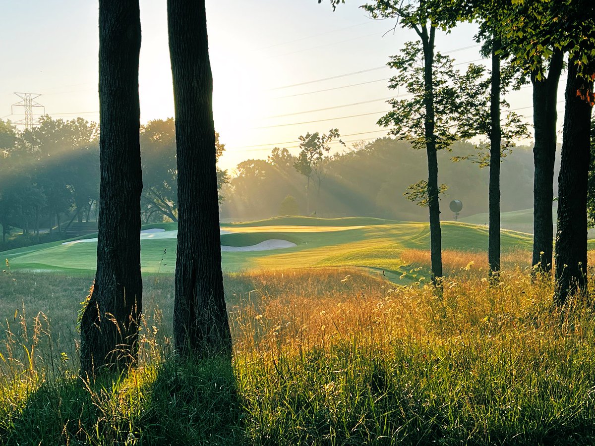 justinRwilt44's tweet photo. Who’s got it better than us? Love the daily views of my office. Our maintenance staff has been flat getting after it. Take it to the next level! @ValhallaGolf @PGAChampionship #golfcourseviews #2024pgachampionship #JBforpresident https://t.co/PSPcOLGAr9