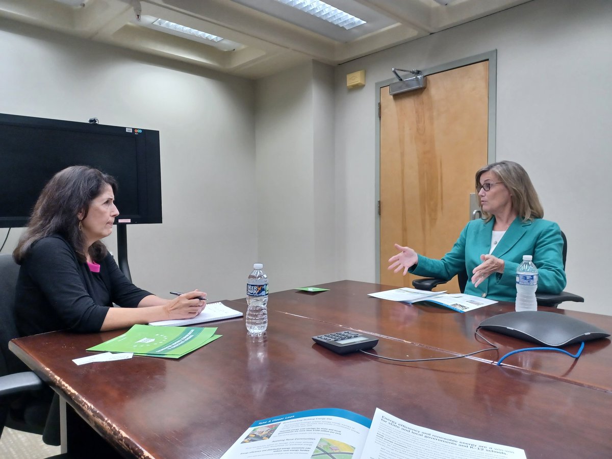 hrceder's tweet photo. A big thank you to @SenAmyKlobuchar @SenTinaSmith  and @ENERGY staff for meeting with us today to talk about opportunities at the federal level for our local @CityofRochMN priorities. 🔌💡🚧 https://t.co/bJjHf7qGs7