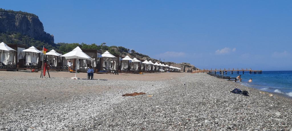 Nasıl bir güçse artık halkın anayasal hakkı olan sahili kapatabiliyor.  <a href="/MaxxRoyal/">Maxx Royal Resorts</a> <a href="/MehmetNuriErsoy/">Mehmet Nuri Ersoy</a>