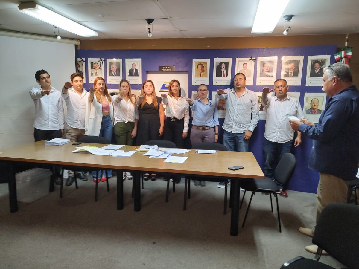 FCARMNacional's tweet photo. Los Integrantes del CEN 2021 - 2022 felicitan por su toma de protesta a:
Arq. Yollintzin Castañeda Salazar, Presidenta del XXVI Consejo Directivo del Colegio de Arquitectos de Ensenada A.C.
#SomosFCARM #Arquitectura #Ensenada #Arquitectas #ArquitectasFCARM #México https://t.co/DtmWLowgMA