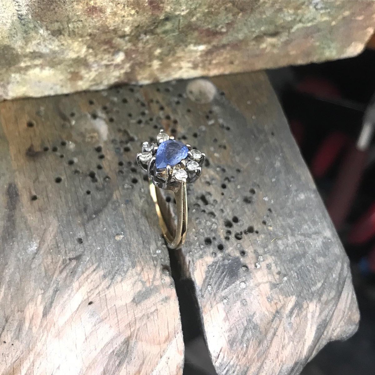 Here’s one completely precious but unworn ring that’s been transformed into a new modern wearable one 💕