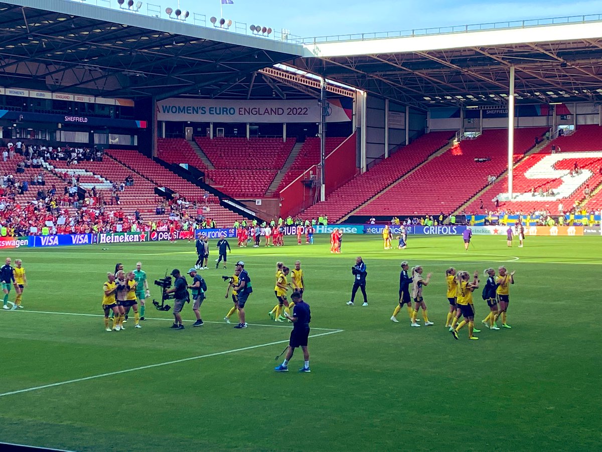 WOW! What a game! An amazing 2-1 win to Sweden and what an amazing match for the children at Woodseats to watch! 🇸🇪🇨🇭⚽️ #womenseuro2022