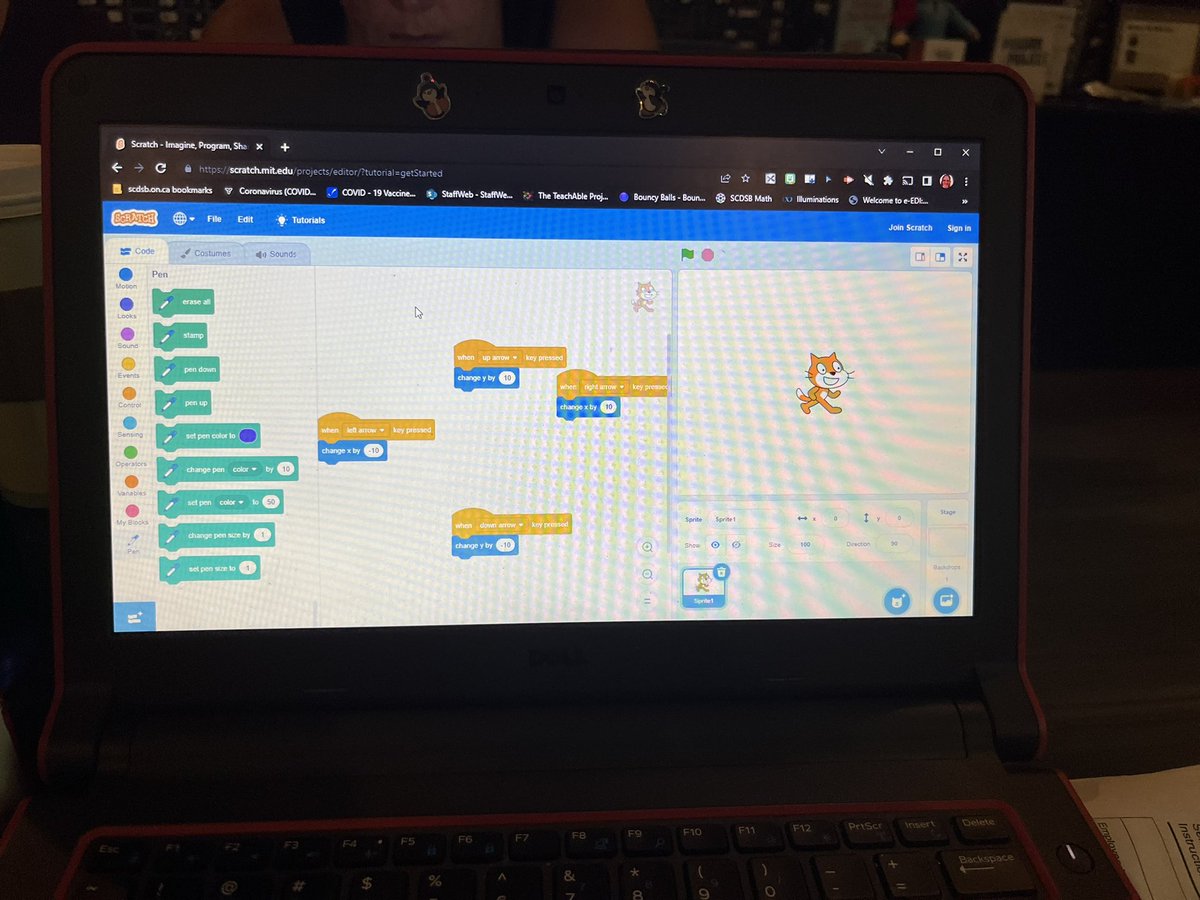 FdkSlack's tweet photo. what fun hands-on learning looks like #Kindergarten #educators what are you doing with your summer - Learning to #codeinkindergarten! @codebreakeredu @makeymakey @McMenemyTweets @mraspinall @scdece #etfo Would love more PL from them @SCDSB_Schools https://t.co/hxnhhAXTuS