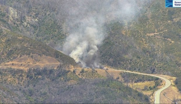 elwildfires's tweet photo. #FrogFire - Cloverdale, Sonoma County: 1/2 Acre With A Truck Fully Involved, Slow ROS https://t.co/Kvd1NCHPYX