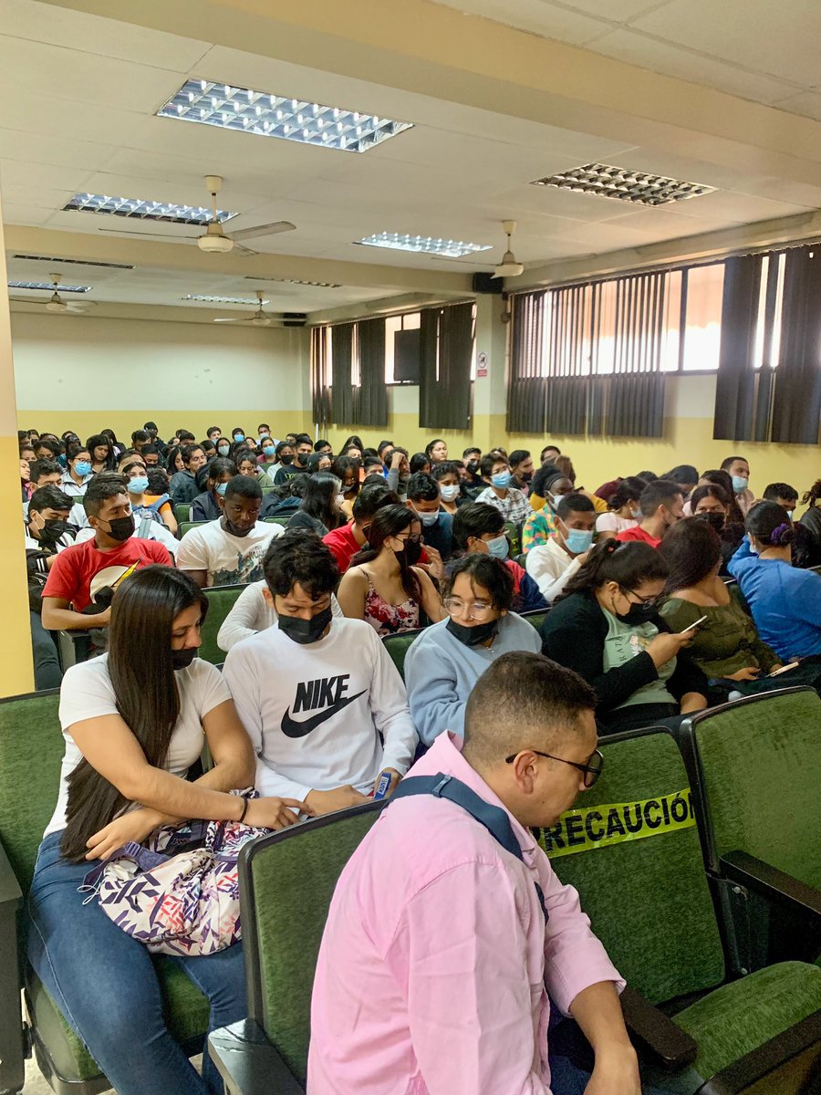 GreenControl2's tweet photo. Universidad Agraria del Litoral. Charla de tratamientos fitosanitarios, énfasis en tratamientos con FGas para control de Pseudococcidos (Cochinilla) en banano. #Greencontrol #fosfoquim https://t.co/40mDEHRsw7