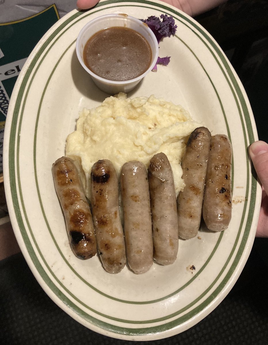 CavanaughsPub's tweet photo. Wine Wednesday, great dinner specials tonight,Woodbridge wine, Irish Dinners, steaks & Bud Light NEXT Cans $3.00. #burgers #budlightnext #cornedbeef #Iirishdinners #steaks #resturant #woodbridgewine #bayport #bluepoint #foodie #sayville #holbrook #pub #otb https://t.co/uRg5fqS9ac