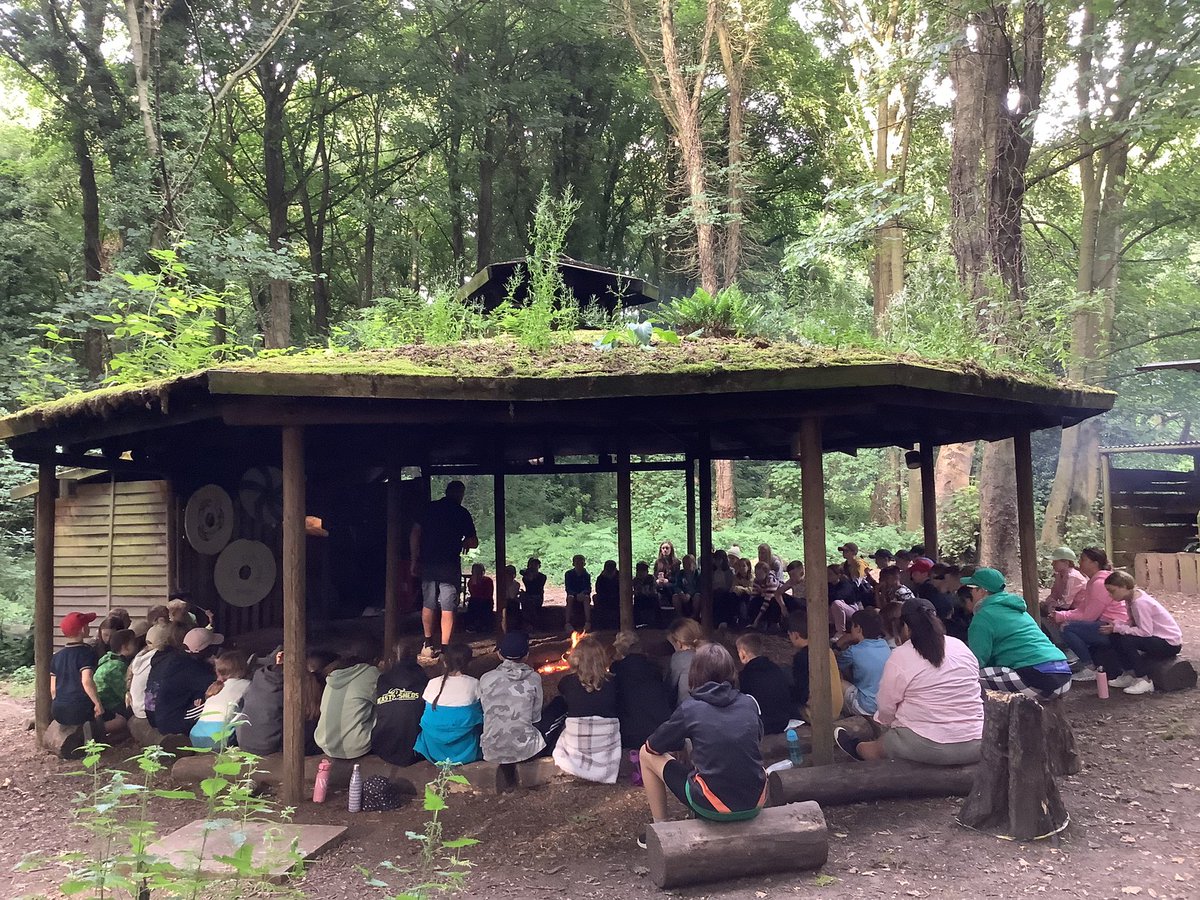 MosleyAcademy's tweet photo. #campfiretime #babyshark #happycampers #themosleytribe  #lacheswoodwonders https://t.co/HgyxSn1ll4