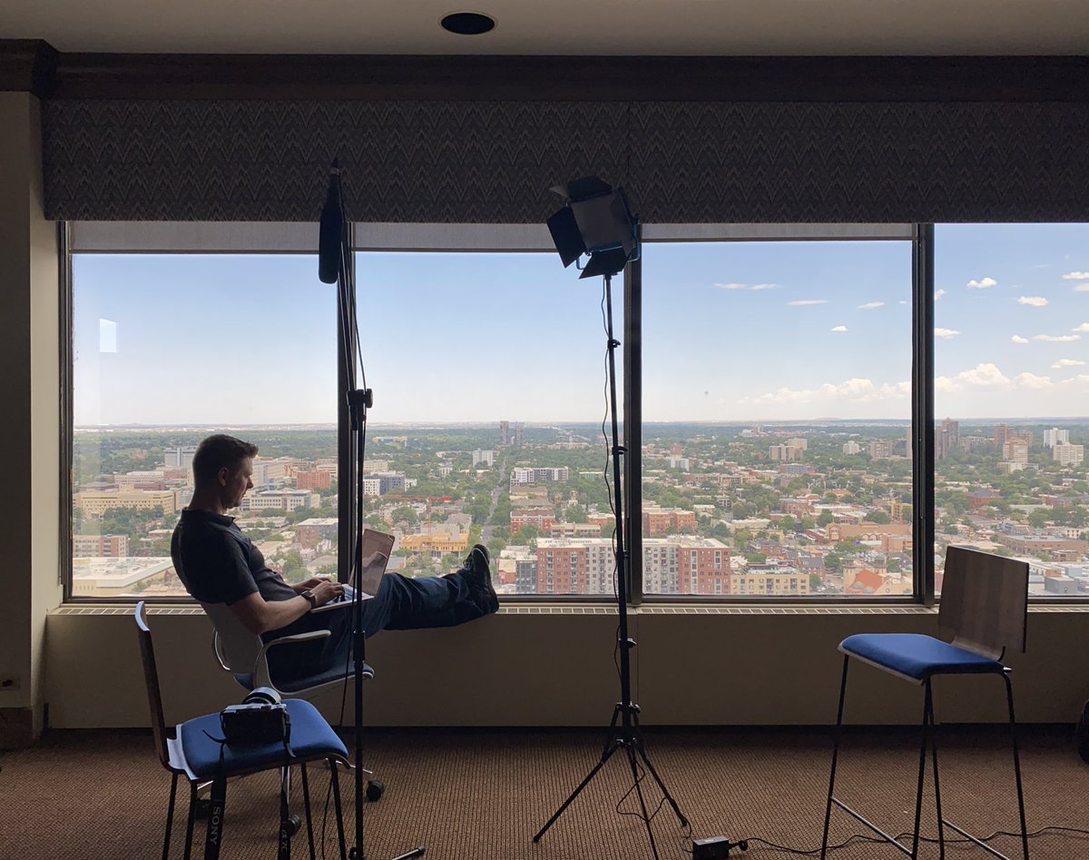 LightsailVideo's tweet photo. Sometimes there’s gaps in the production schedule and I get some work done wherever I am. This location just happens to have a killer view. #denvervideo #nomountains? https://t.co/GdLj6T2fRU