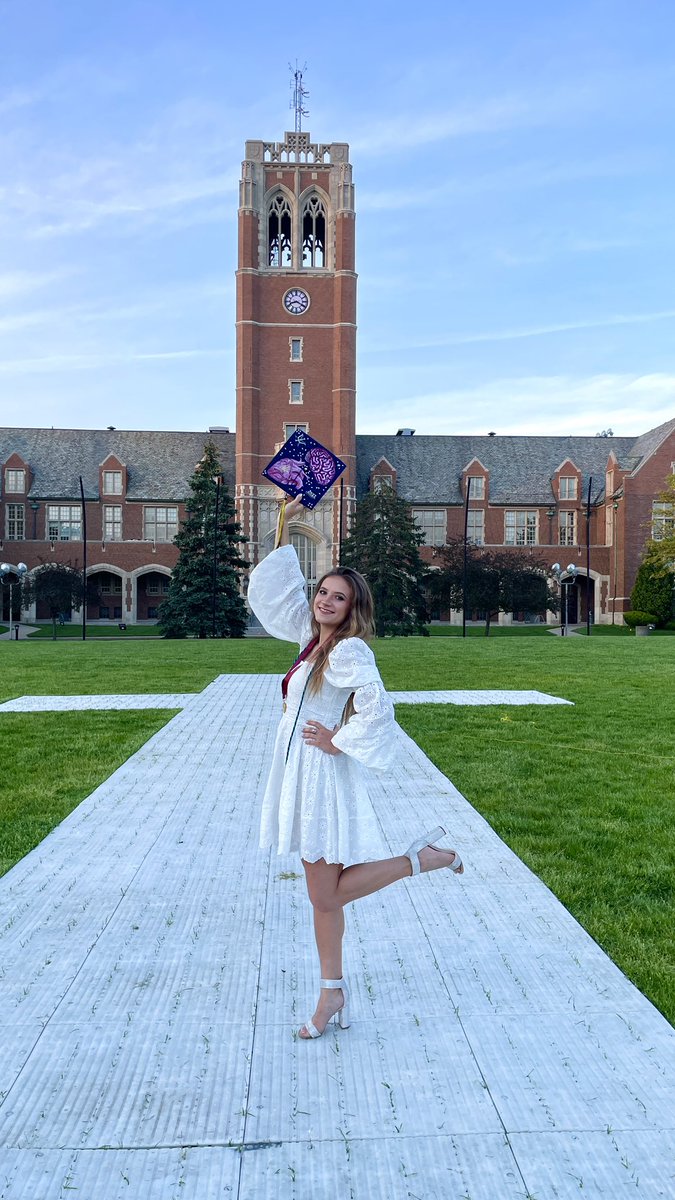 JCUYoungWriters's tweet photo. Counting down the days! Let’s meet our next intern: Julia! 👩🏼‍🎓 https://t.co/Dzsx8OPZBU