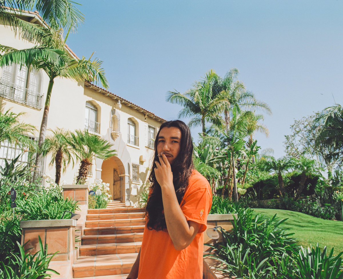 mariks418's tweet photo. New @soapwav “Orange” out now 🍊 https://t.co/JJs6ZmTUWC
