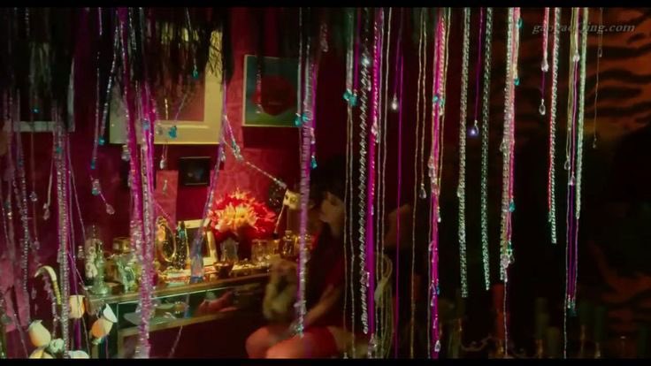 wishingbow's tweet photo. helter skelter (2012) dir. mika ninagawa https://t.co/0Lzf8CRaRq