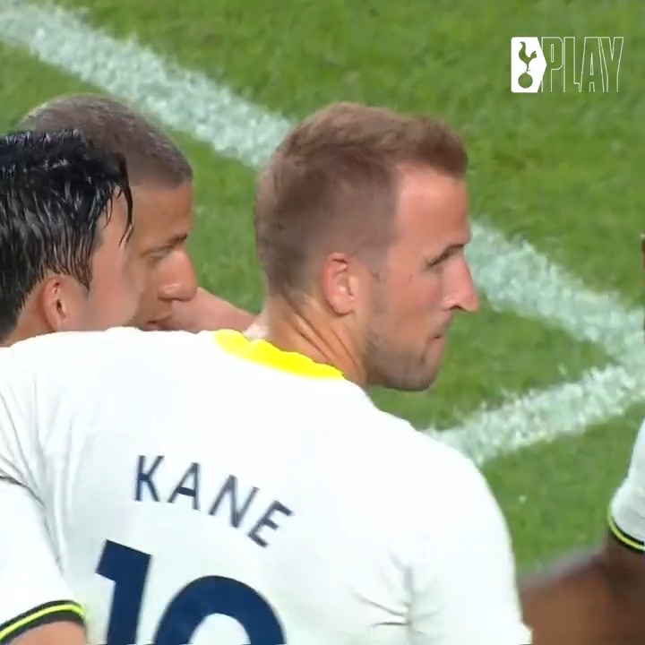 3ページ目 天野純がトッテナム相手にスーパーゴール フランス代表gkも取れないfkからの圧巻の一撃 ソン フンミンが2ゴールで快勝した試合の 衝撃弾 とは 動画 サッカー批評web