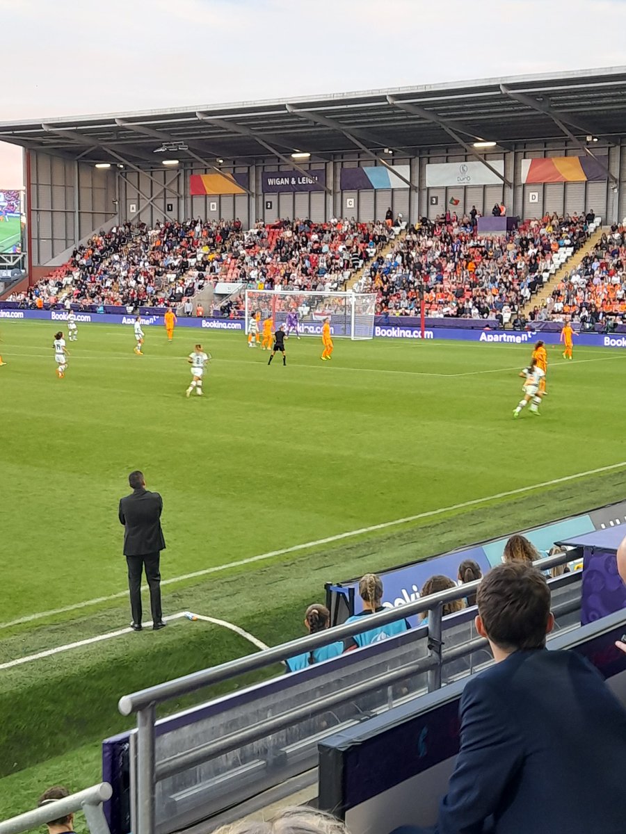 Watching a fantastic game of football #leighsportsvillage Netherlands v Portugal @WEURO2022 ⚽️⚽️ @clivemorgan1959 @HON24885
