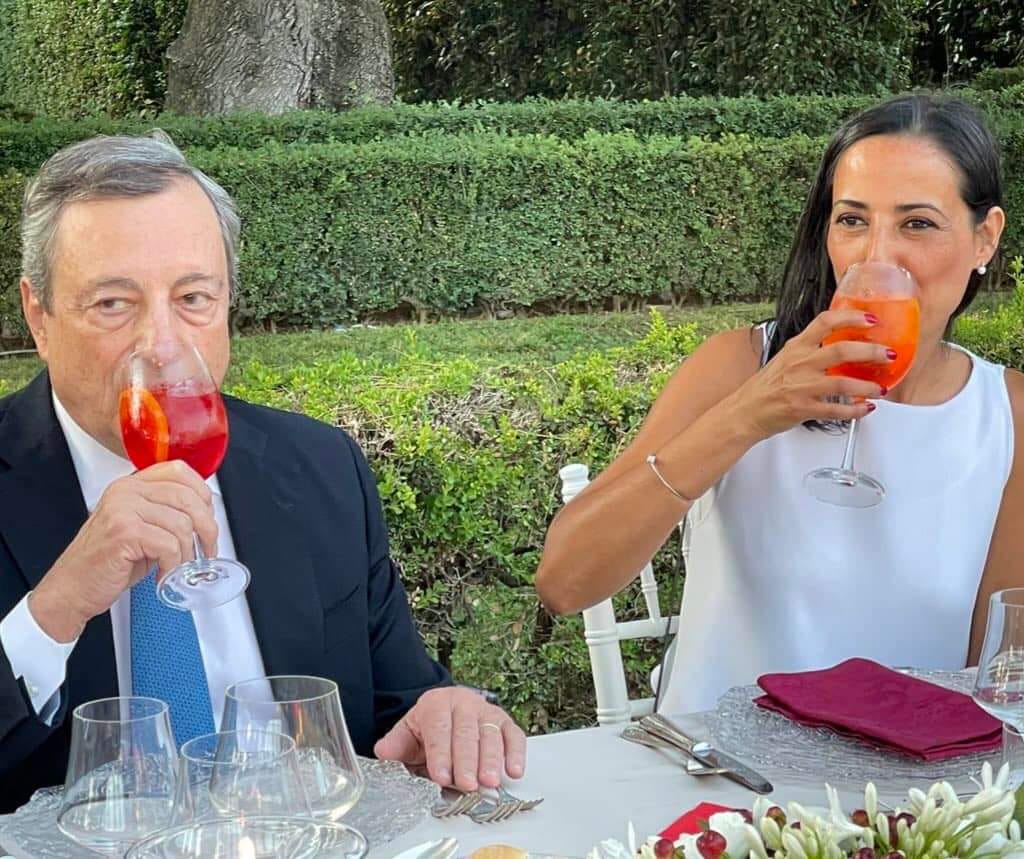 raff_rossi's tweet photo. Remember kiddos, Spritz is with Campari. Learn from the best. #draghi #campari #spritz https://t.co/JGoAYgxt4c