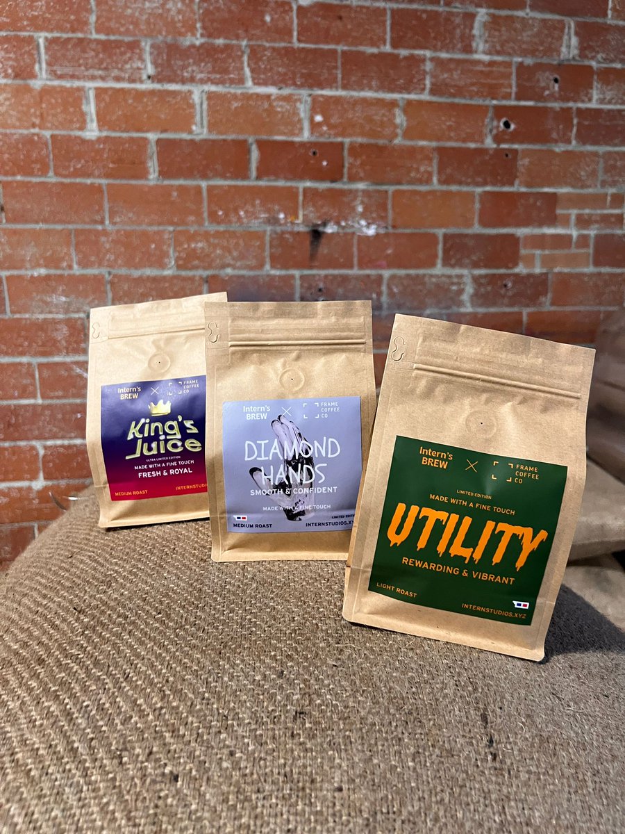 richerdIntern's tweet photo. Intern's Brew specialty coffee brand is more alive than ever and will start shipping coffee next week! 🟦🟥☕️

UTILITY, 
DYOR, 
DIAMOND HANDS, 
PUNKIN SPACE, 
DOUBLE TROUBLE, 
KINGS JUICE

Soon more news 👀

Wanna be cool? Buy the brew: https://t.co/VMe3HF0gSU https://t.co/NuTo3cFYIl