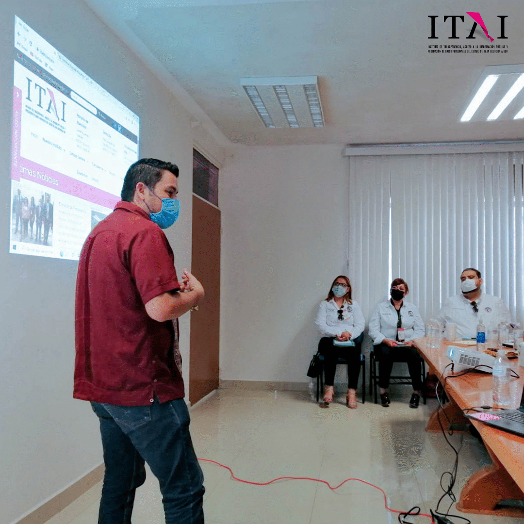 itaipbcs's tweet photo. Con el motivo de fortalecer la cultura por la transparencia y rendición de cuentas, el #ITAIBCS impartió una capacitación en materia de transparencia a sindicatos del Estado de Baja California Sur.

"Cuanta más transparencia, mayor participación" 
#TransparenciaSomosTodos https://t.co/ZhEcgttapv