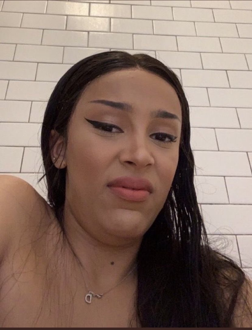 Gigi_May04's tweet photo. Who told summer to do that voice sis its not giving 🤢 #LoveIsland https://t.co/g1LTo6Q3aM