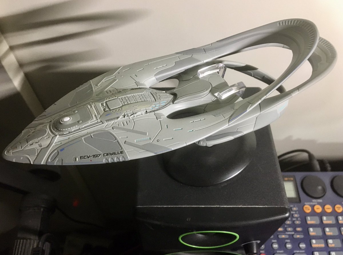 C_Marb's tweet photo. @ItsMyDelorean So sad. #Eaglemoss did an excellent job. I feel bad for their talented staff and everyone that won’t be able to complete their collections. 😔
I was just about to order their killer new #TheOrville #Pterodon interceptor (designed by @megamanex) to match my @Orville XL below. 😞 https://t.co/mWfk0TmWHS