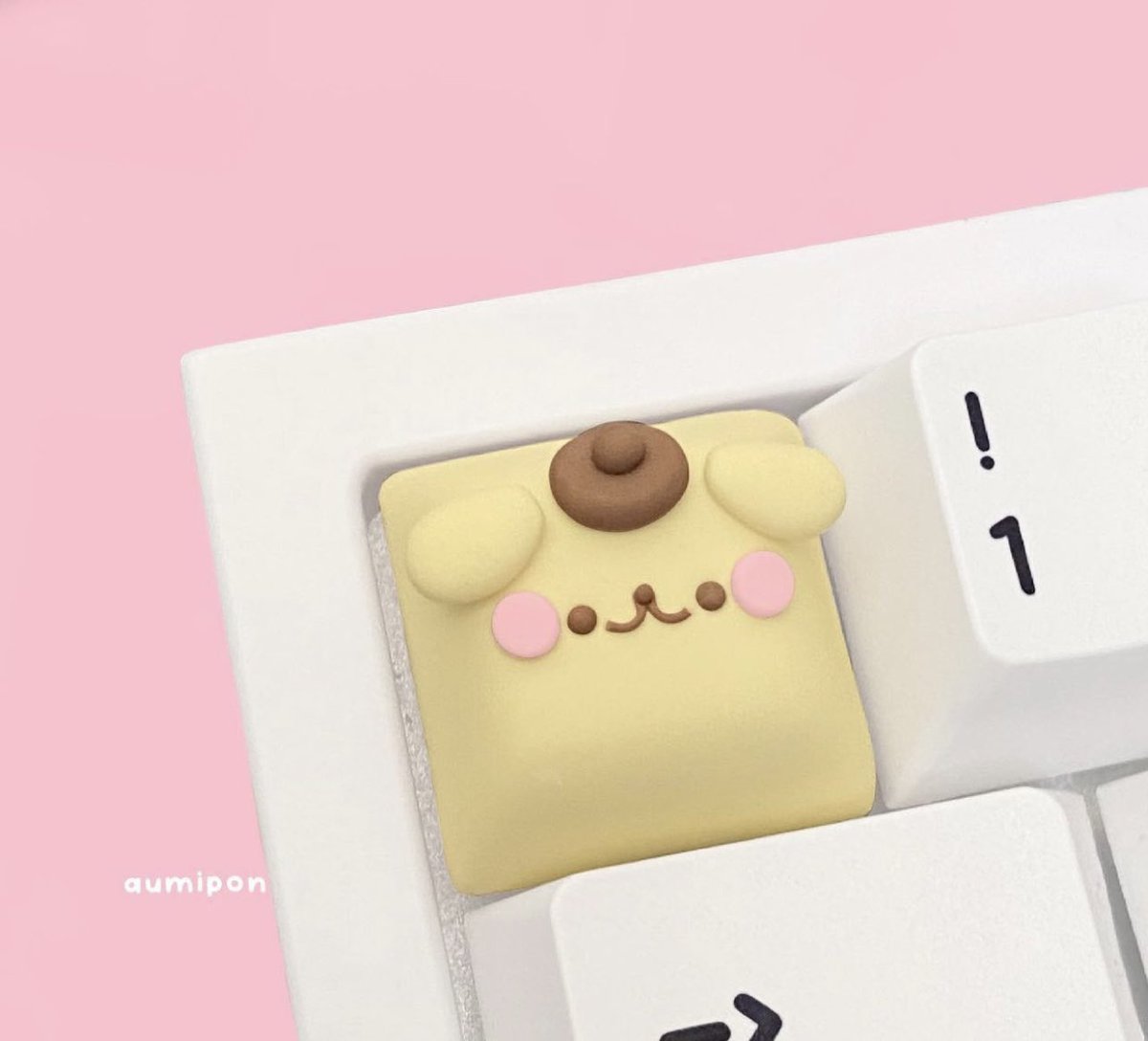 aumipon's tweet photo. a neverending battle in my head is who’s better, rilakkuma or purin? i love both too much ;-; https://t.co/sKlRe4O3Nl