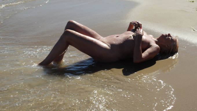 Going to be on Studland Nudist Beach tomorrow (14/07) in the morning then on (15/07) in the afternoon<a href="/tag/adultwork"class="tags"><span>#adultwork</span></a>