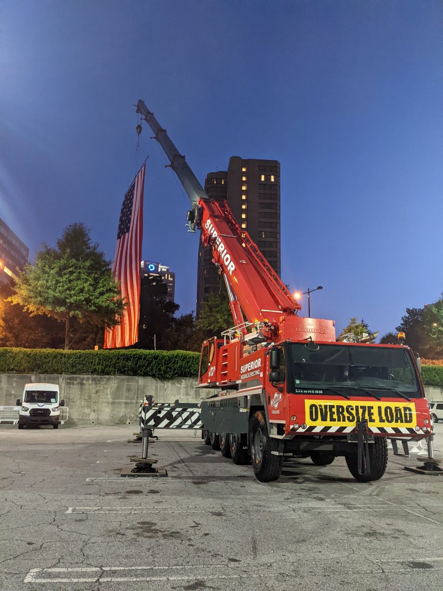 SuperiorRigging's tweet photo. We’ve had the honor of using one of our cranes to hoist the flag over the annual @ajcprr  for many years. We are happy to be a part of such a special tradition for the @CityofAtlanta. Fun fact, this race is the world’s largest 10k! #SRE #MakingtheToughLookEasy #Cranerental https://t.co/Pxy6HUl88n