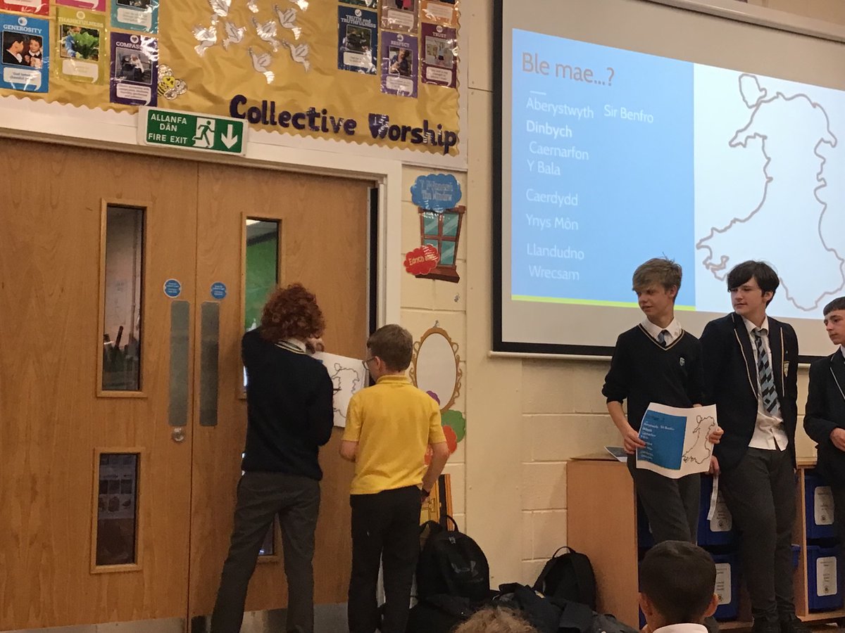 esgobmorgan's tweet photo. Diolch yn fawr i @trochiygc am y gwasanaeth heddiw, roedd pawb wedi mwynhau! ☀️ 

Thanks very much to the Year 8 group of learners for the wonderful service today!

#collaborating #cydweithio #DysguCymraeg #learnWelsh

@YsgolGlanClwyd @WG_Education https://t.co/4Oc4IDNAh3