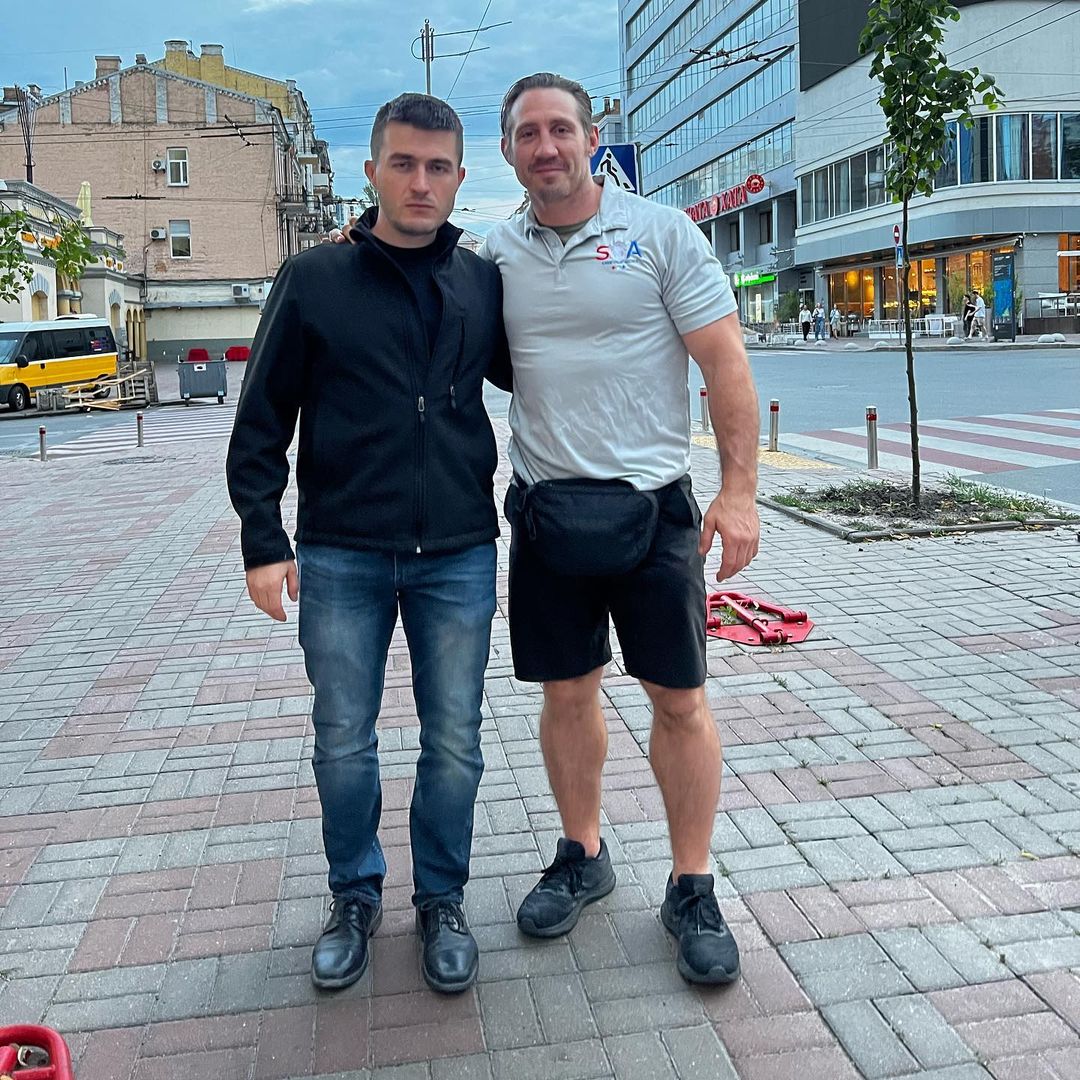 Lex Fridman on X: It was great meeting a fellow Texan @TimKennedyMMA here  in Ukraine. I'm inspired by his never-ending willingness to help people in  need, even in the most dangerous situations.