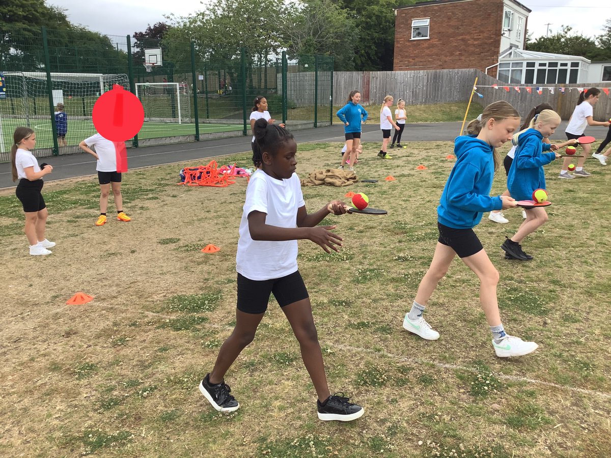westheathprim's tweet image. A few more photos of year 3 and 4 competing in sports day today! #WHPS #WHPSPE #Birmingham22 #CommonwealthGames @thecgf @birminghamcg22 @Colmers_SGO @YourSchoolGames
