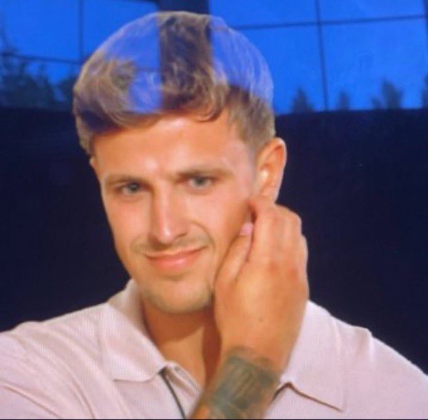 ‘similarities to my dad’ yh girl we know freud is rolling in his grave as we speak 😭 #LoveIsland