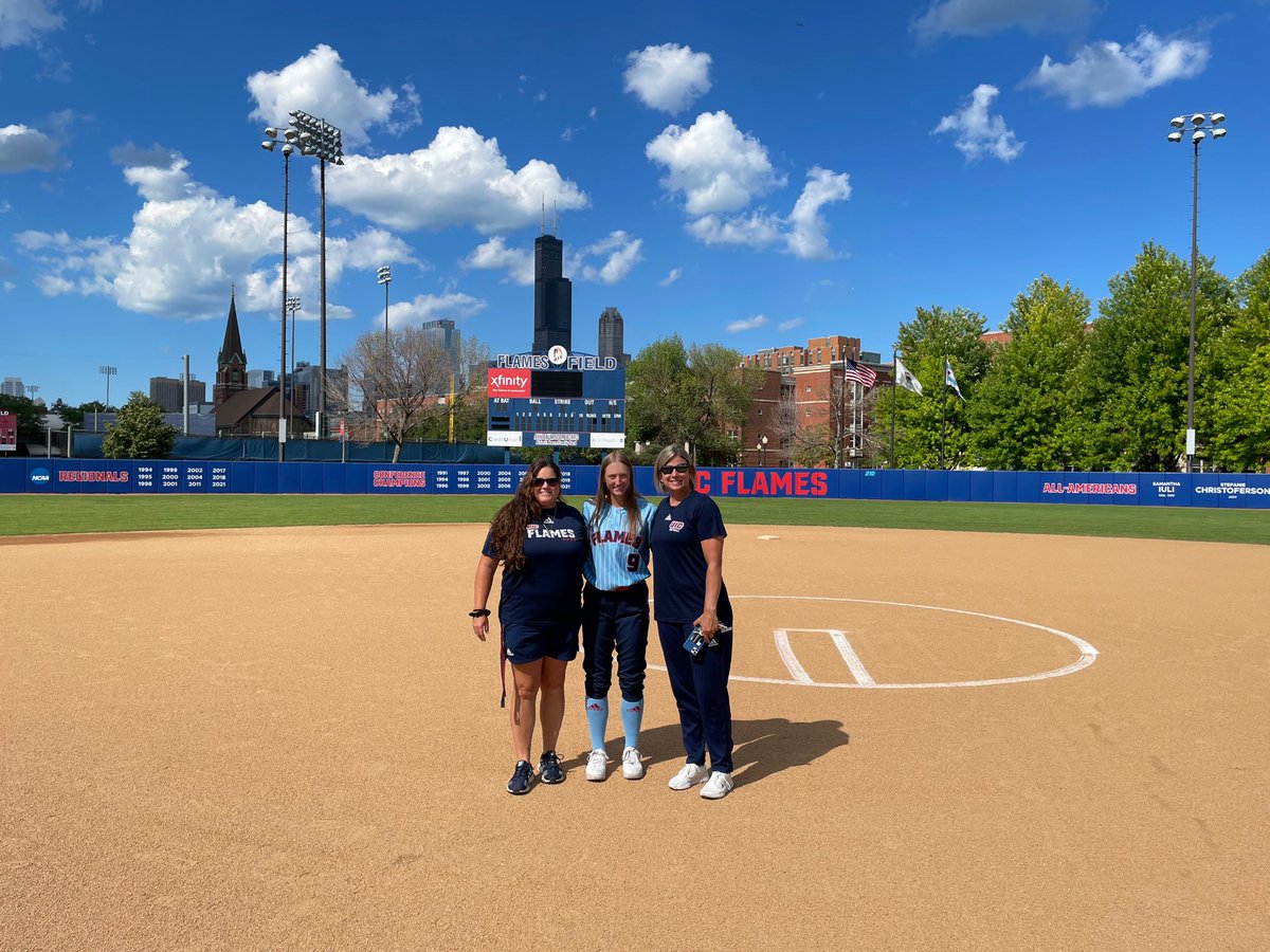 Emily Brecht tweet media