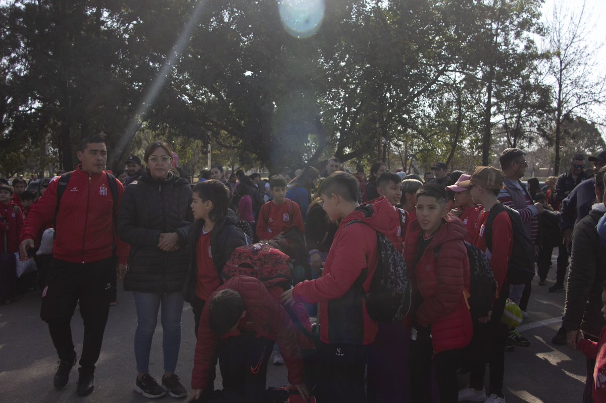 🔴⚪️ #DivisionesFormativas 

Los infantiles de las categorías 2008 a la 2013, viajaron hoy a la provincia de Salta para disputar el primer Torneo Internacional de La Academia “La Loma” que se llevará acabo desde el jueves 14 al lunes 18. 

¡Buen viaje y muchos éxitos, Cirujitas!