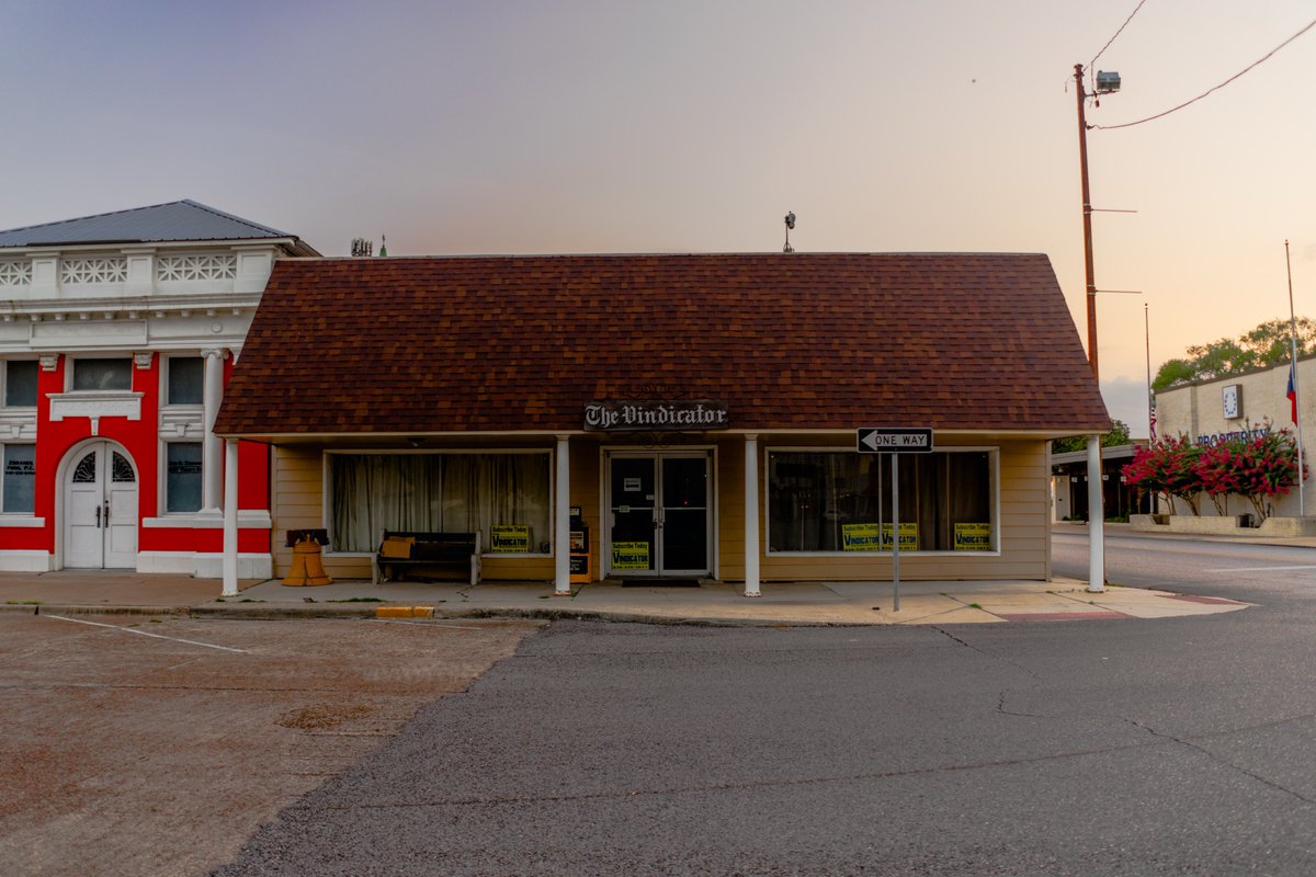 JonWages's tweet image. #TheVindicator
#LibertyTX
#StreetPhotography
#GoldenHour