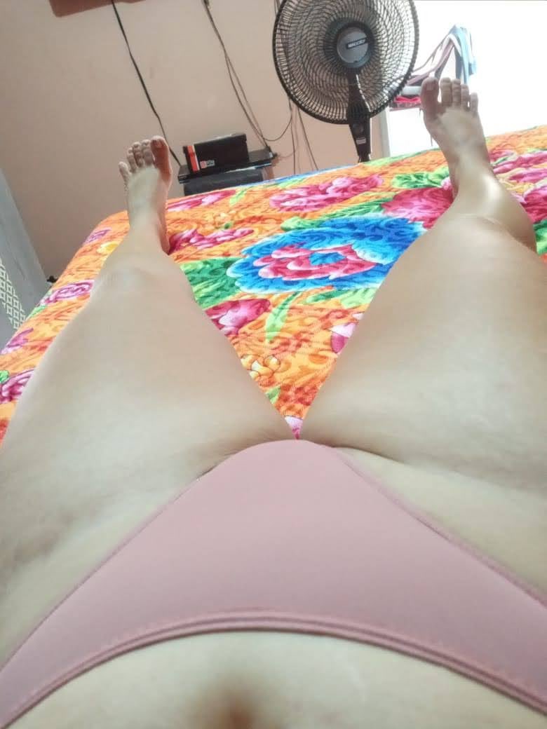 Divu_casadas's tweet photo. Essa esposa safadinha quer saber oque vocês acham dela ? 🔥😈 já vamos seguindo ela 🔥😈@casal06147601 

Parceiros: @divulgandovc18 @Esposas_Safadas @Royalcasadosco @Mgostoso25 @brother_divulga https://t.co/04GYmFPXIJ