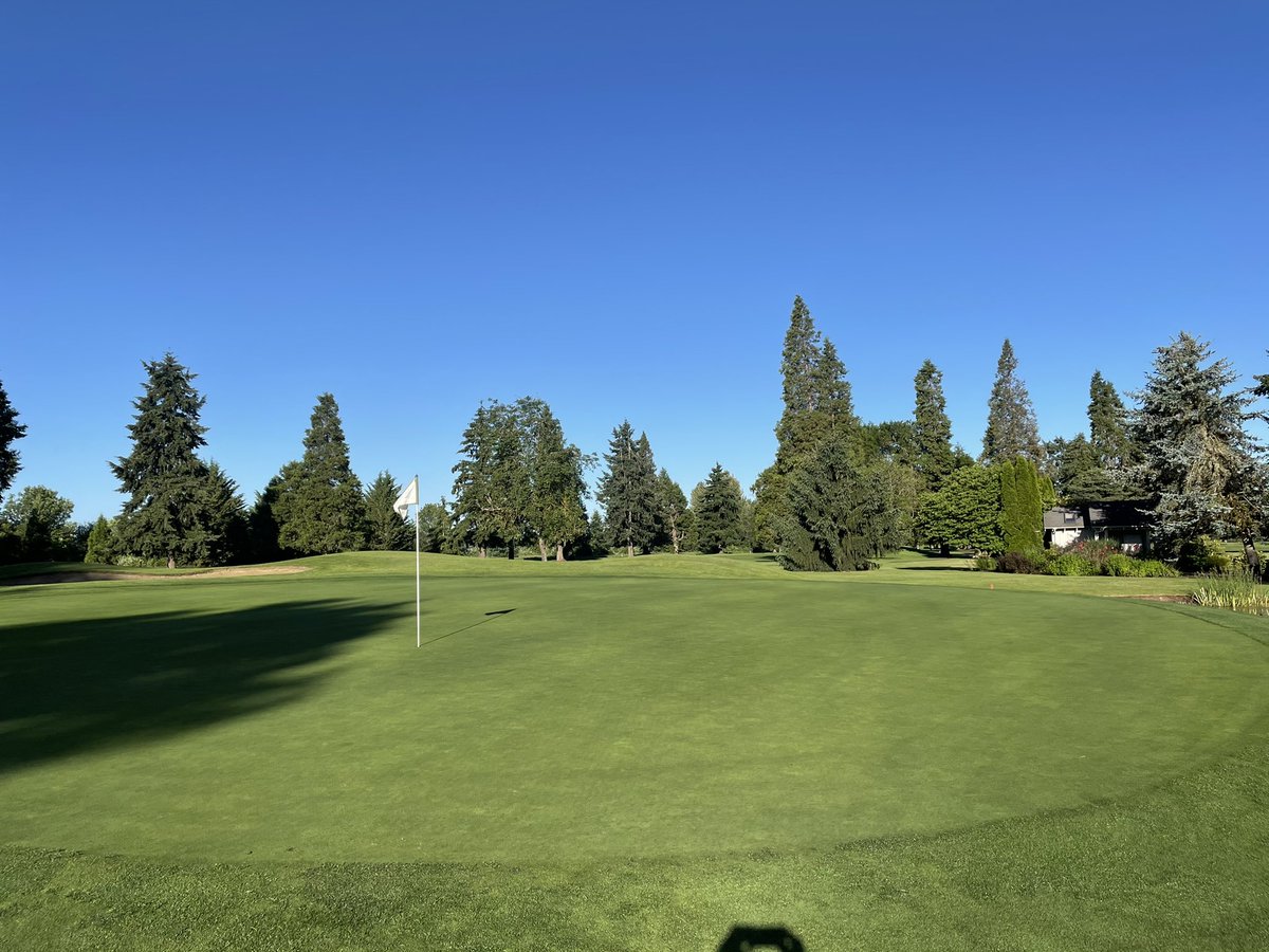 wiggine2's tweet photo. A little over 2 months in at the new gig and the crew is doing an amazing job dialing in the course for the summer. https://t.co/IsPaVyn14w