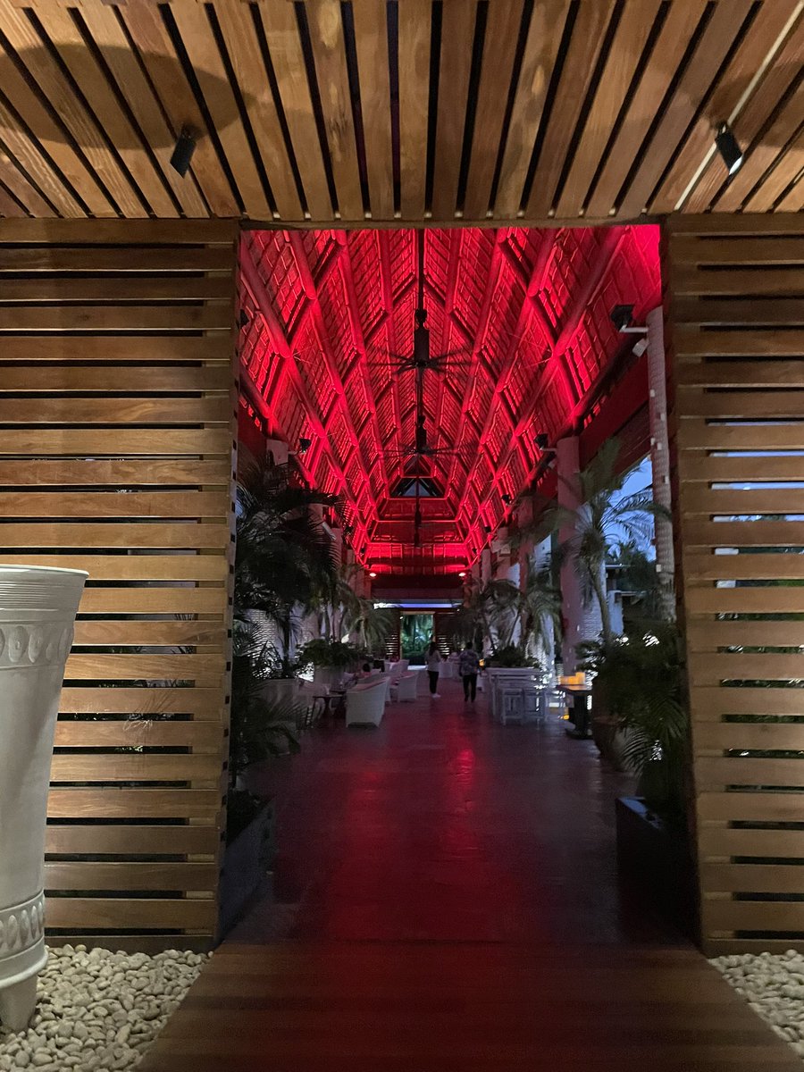 JoshTiscareno's tweet photo. Second time at this resort and it just gets better and better. Can’t wait till it’s fully done in 2025! https://t.co/VOAhOPkpOu