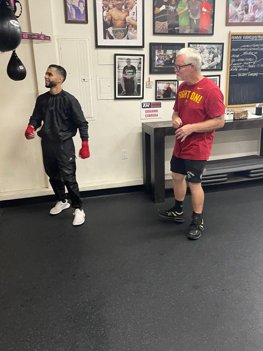 Oscalito6's tweet photo. In the famous Wild Card Boxing gym 💪🏼🇵🇷🏆 with the legend Freddie Roach @FreddieRoach thank you 🙏🏼 much appreciated #July16 #DAZN #RyanVsFortuna #CryptoArena https://t.co/E9TFMB6BCO