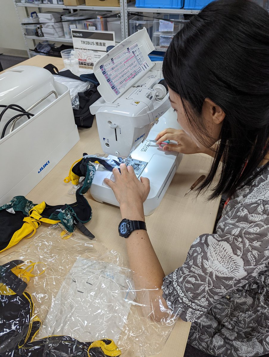 TomokoRangorie's tweet photo. 新作ブラをすこ〜しお直し中🧵
より快適につけていただけるように、、、👼
@ryokoezoeが頑張ってる😁
#Rangorie #ランゴリー https://t.co/SCMcbgp7hT