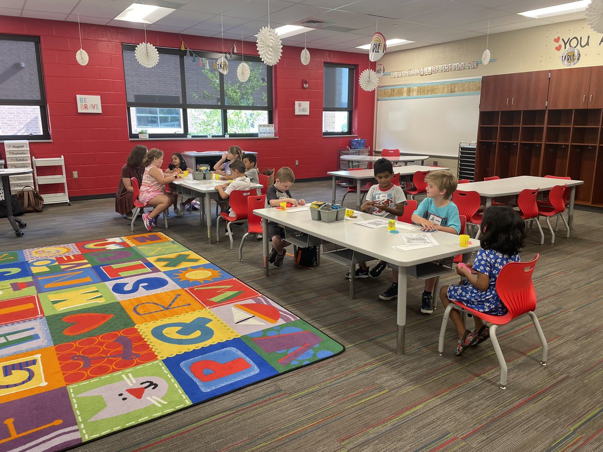 mrsdstanford's tweet photo. We were so excited to welcome our newest Wolfpack members into Winding Creek this week for Exploring Kindergarten! We can’t wait for the year to begin! @WC_WolfPack @CVSDnews https://t.co/qQIriLN9F8