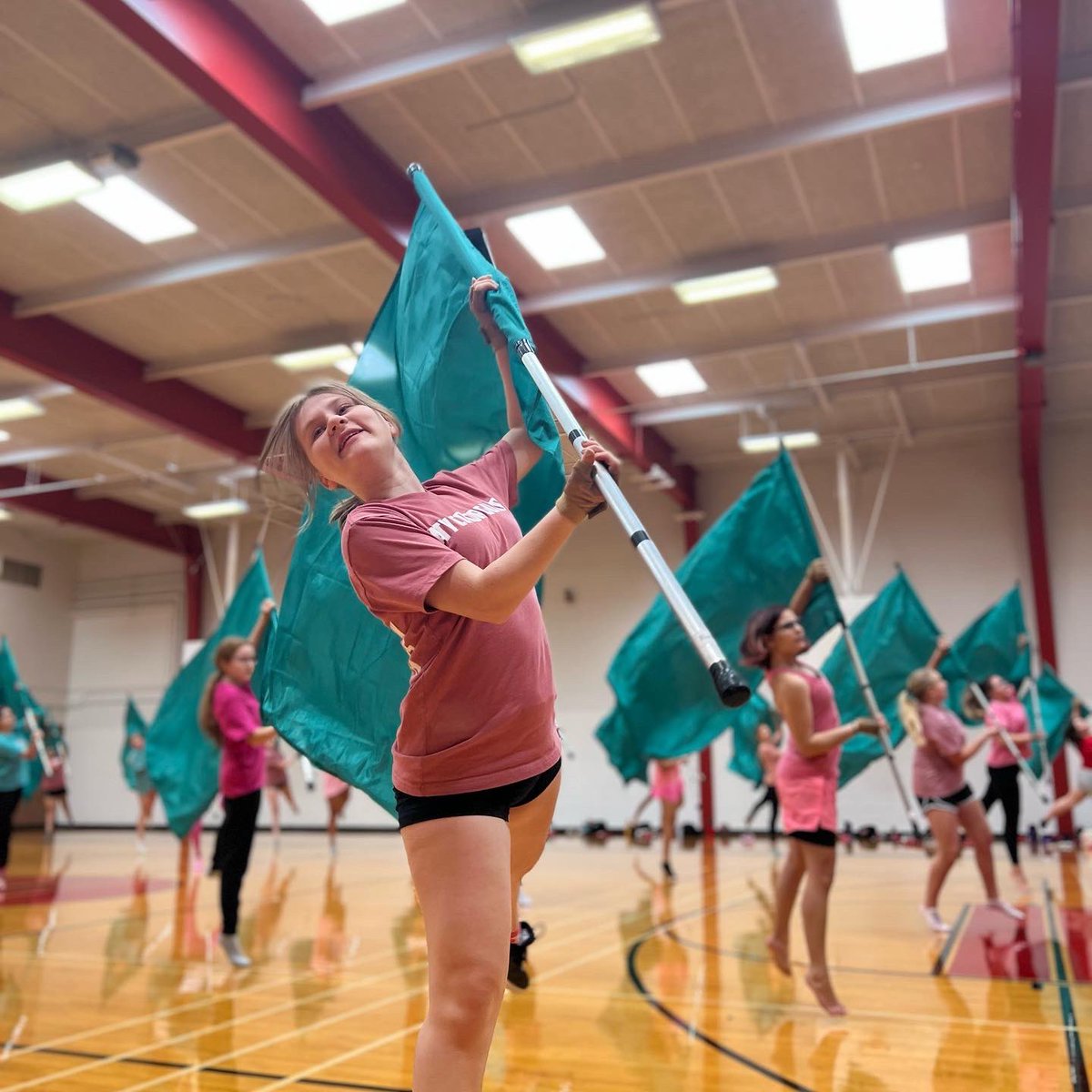 KatyColorGuard's tweet photo. Day 3 of technique camp!! Wear Pink🌸🌺 Had a great day getting to learn some new tosses with body 🥰🤭 https://t.co/ThDTd46ffK