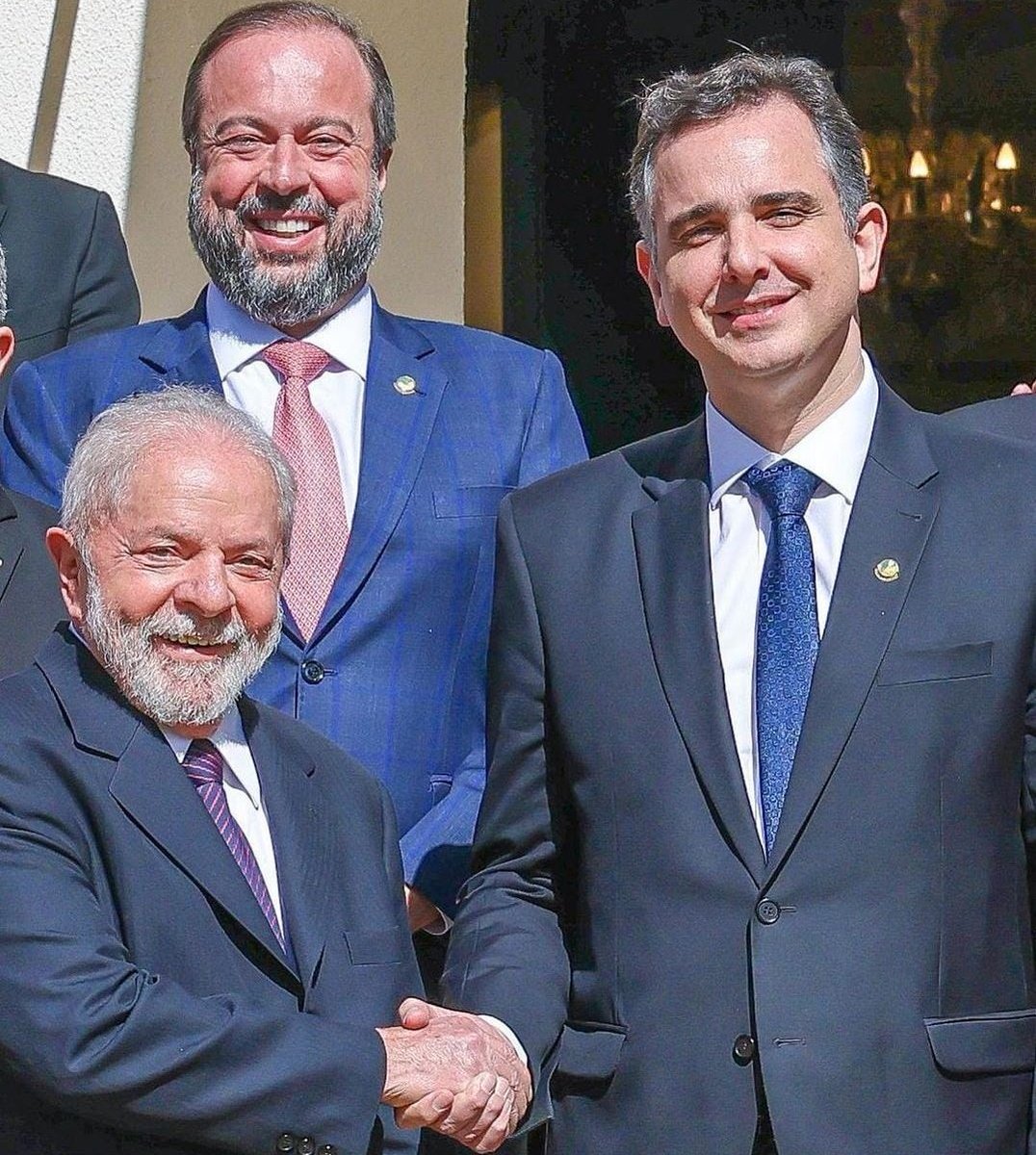 cabojunioamaral's tweet image. Aos mineiros: como você define seu sentimento vendo essa foto de hoje?