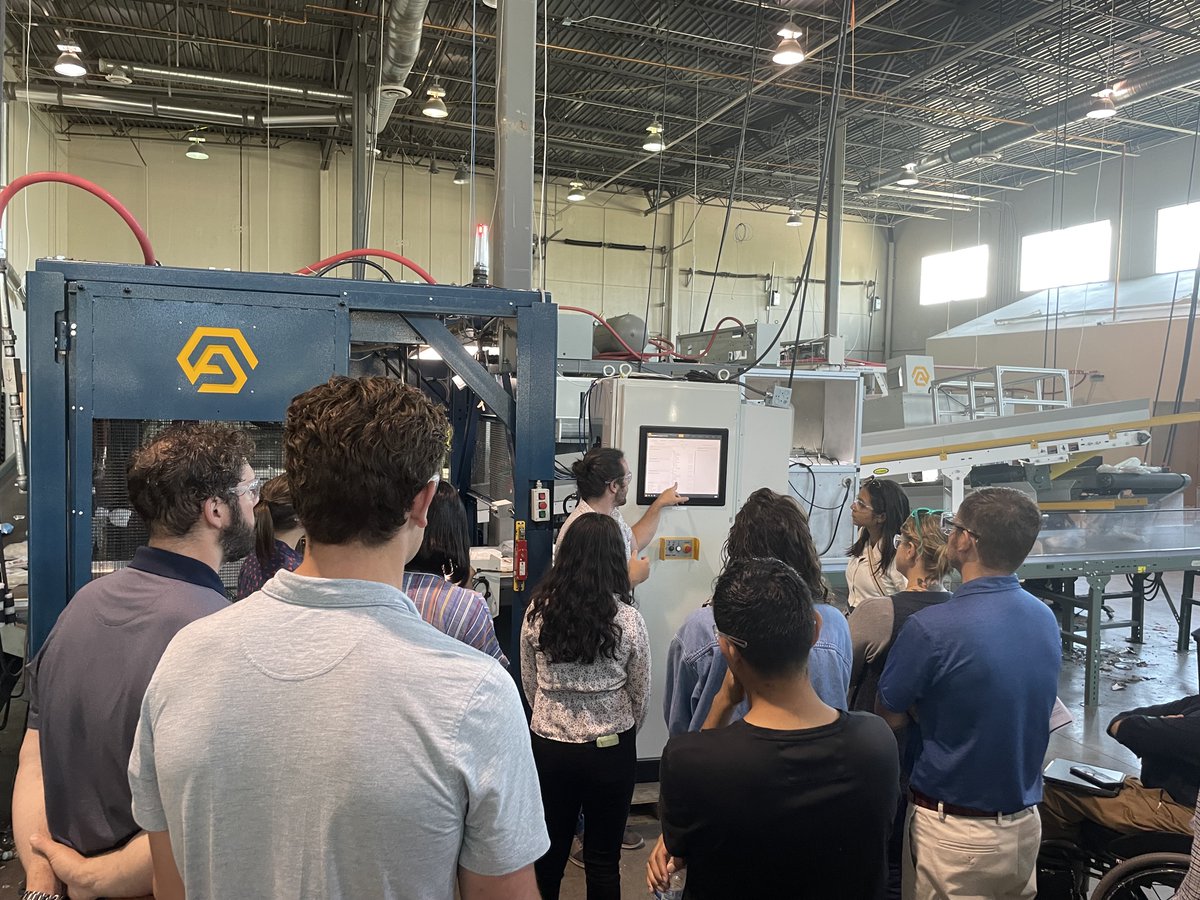 We hosted CO Science and Engineering Policy fellows for a robot demo and lab tour. Our team fielded a host of thoughtful questions re: #AI, #robotics, and data capture in #recycling and CO's EPR legislation from students pursuing careers at the nexus of tech and public policy.